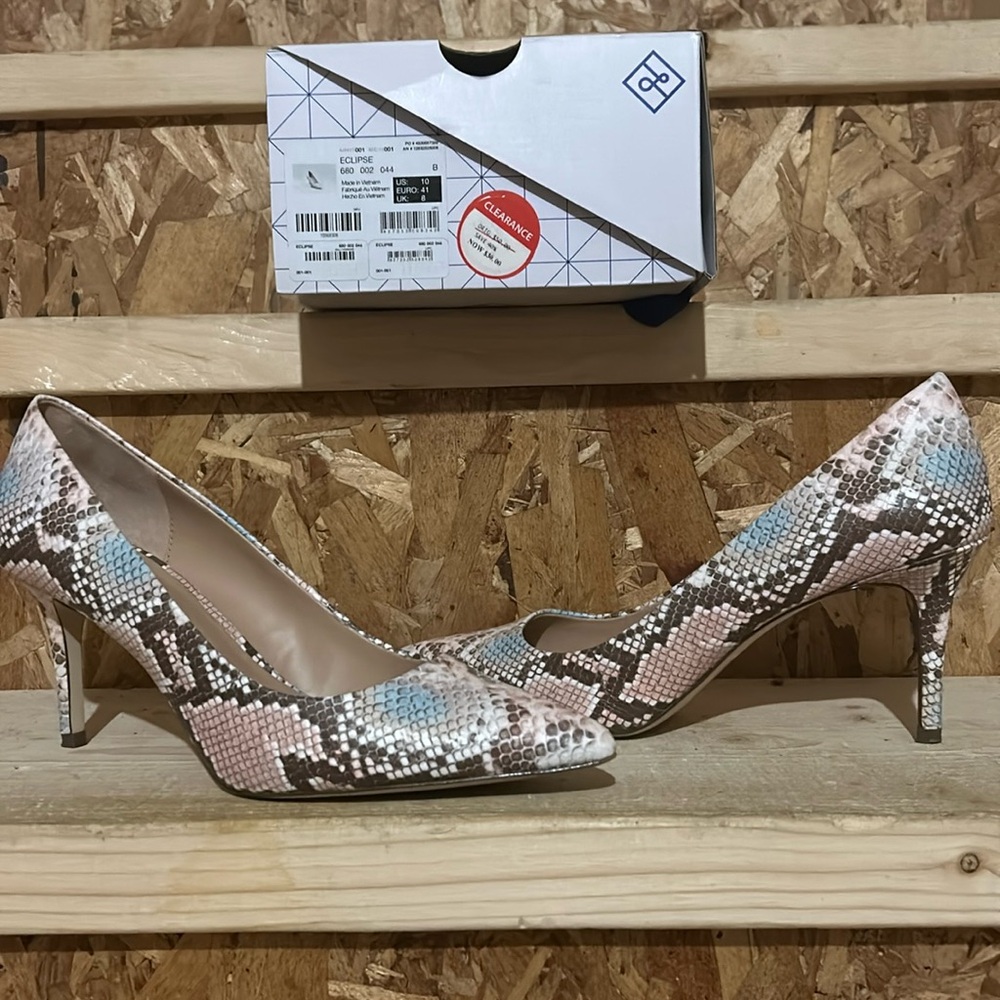 Beautiful multi colour snake print look heels